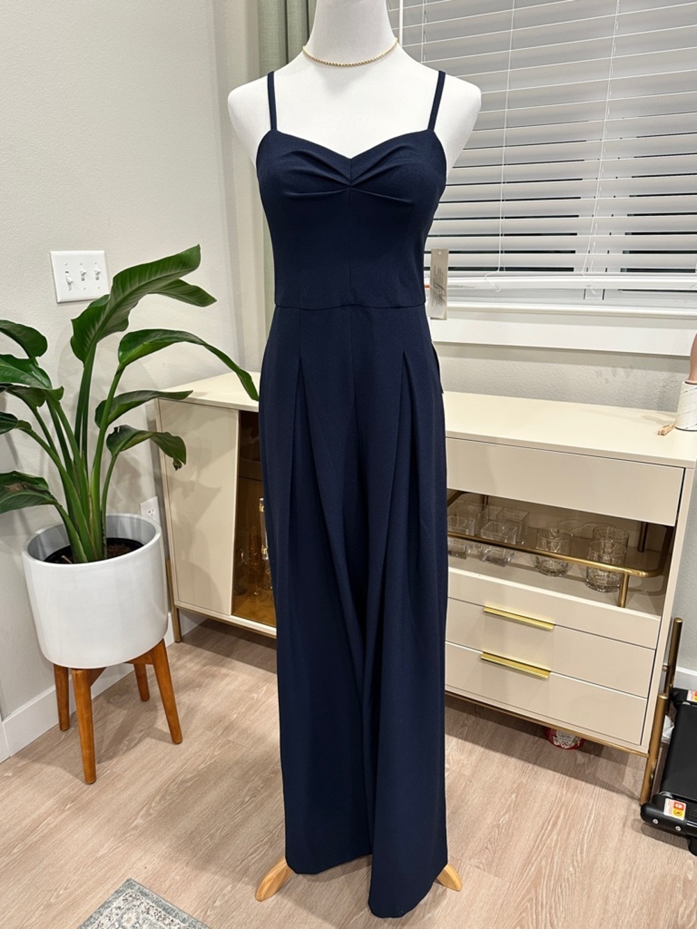 Eliza J Sweetheart Neck Pleated Wide Leg Crepe Jumpsuit - Picture 5 of 12